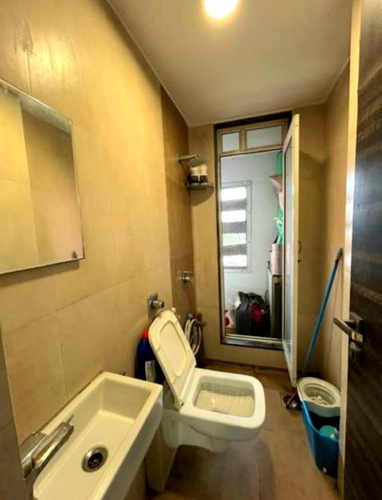 Bathroom, sai-sadan-mulund 1 Bedroom 630 Sq.Ft. Apartment In Mulund West Mumbai 10475541