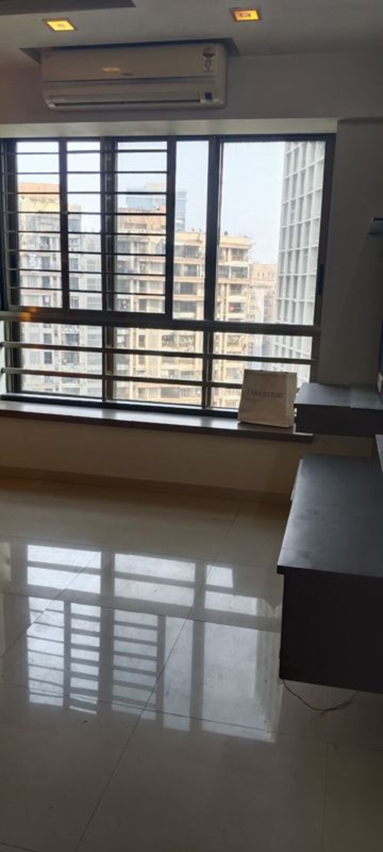Balcony, oberoi-springs 3 Bedroom 1000 Sq.Ft. Apartment In Andheri West Mumbai 10475544