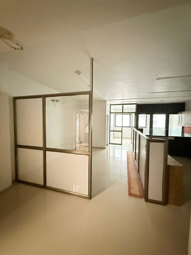 Room, vastrapur Commercial Office Space 1144 Sq.Ft. In Vastrapur Ahmedabad 10475578