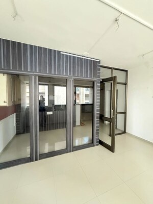 Room in  Office Space at Vastrapur – for Rent