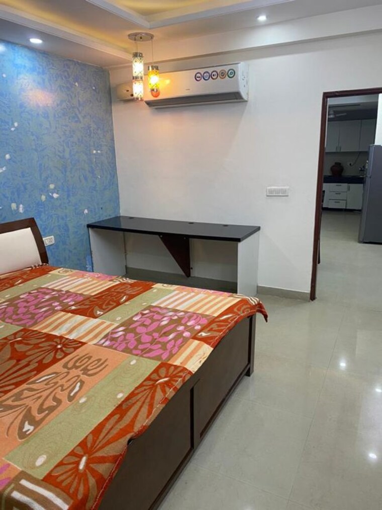 Bedroom, maya-garden-city 3 Bedroom 1852 Sq.Ft. Apartment In Lohgarh Zirakpur 10475234