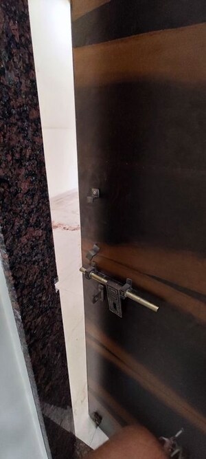 Furnished Amenities in 3 BHK Villa at Mowa – for Rent