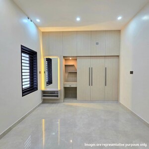 Building Lobby in 4 BHK Villa at Town Hall – for Sale