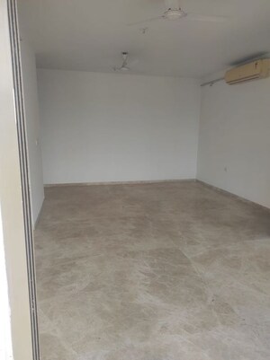 Room in 3 BHK Apartment at Lodha Splendora, Ghodbunder Road – for Rent