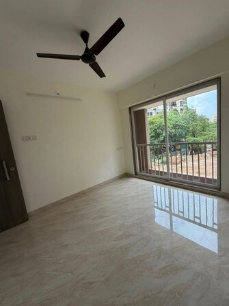 3 BHK 858 Sq.Ft. Apartment in Rustomjee La Vie