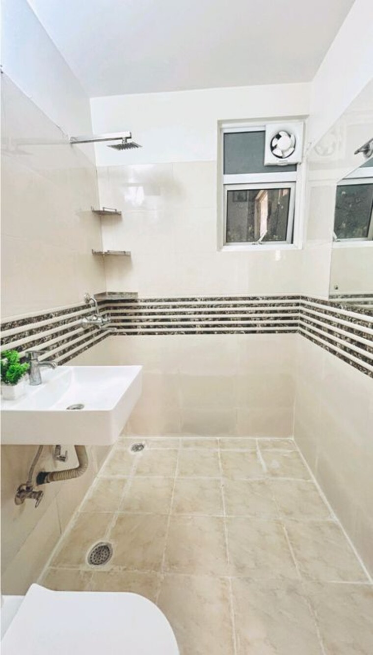 Balcony, shree-vardhman-green-court 2 Bedroom 690 Sq.Ft. Apartment In Sector 90 Gurgaon 10475640