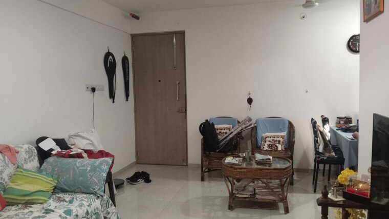 Living Room, sheth-vasant-oasis-camelia 2 Bedroom 699 Sq.Ft. Apartment In Andheri East Mumbai 10475690