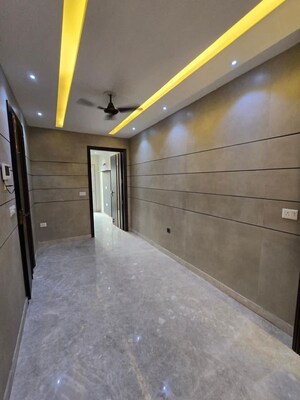 2 BHK Builder Floor For Rent in Saket