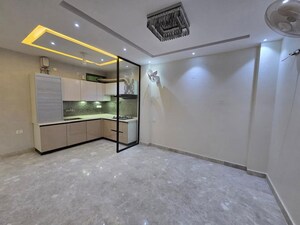Room in 2 BHK Builder Floor at Saket – for Rent