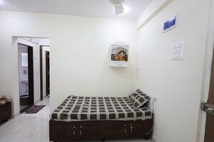 2 BHK Apartment For Rent in Purvi Apartment, Andheri West