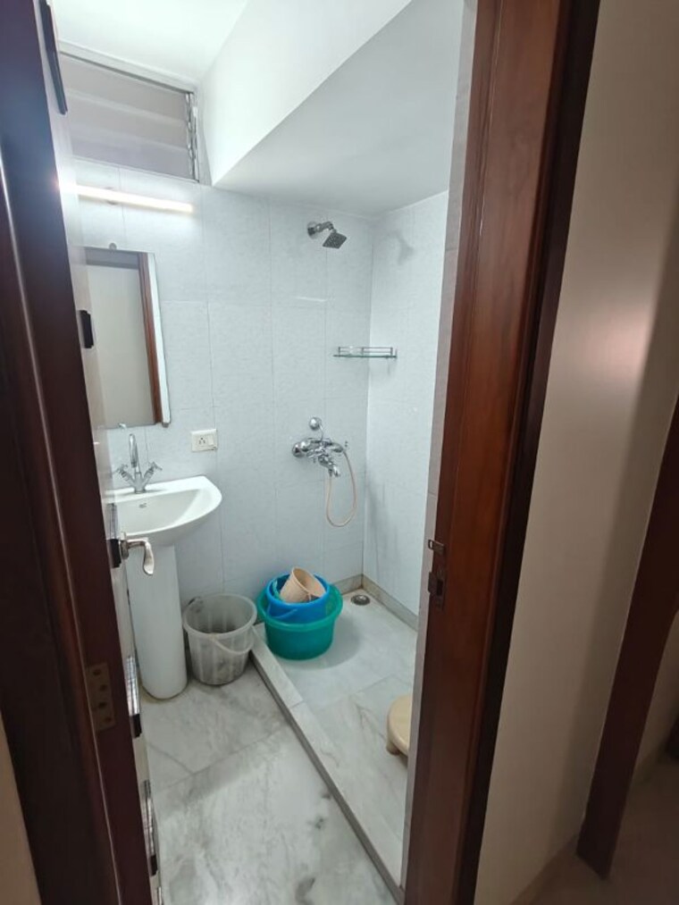 Bathroom, ballygunge 3 Bedroom 1962 Sq.Ft. Builder Floor In Ballygunge Kolkata 10475762