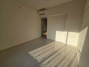 Room in 3 BHK Apartment at Lodha Bellagio, Powai – for Rent