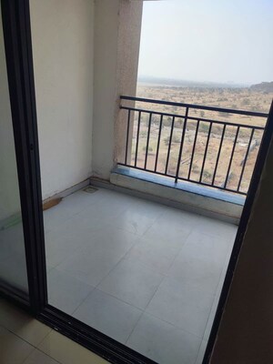 Room in 1 BHK Apartment at Mantra Montana Phase 6, Dhanori – for Rent