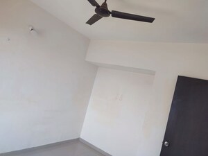 Room in 1 BHK Apartment at Mantra Montana Phase 6, Dhanori – for Rent