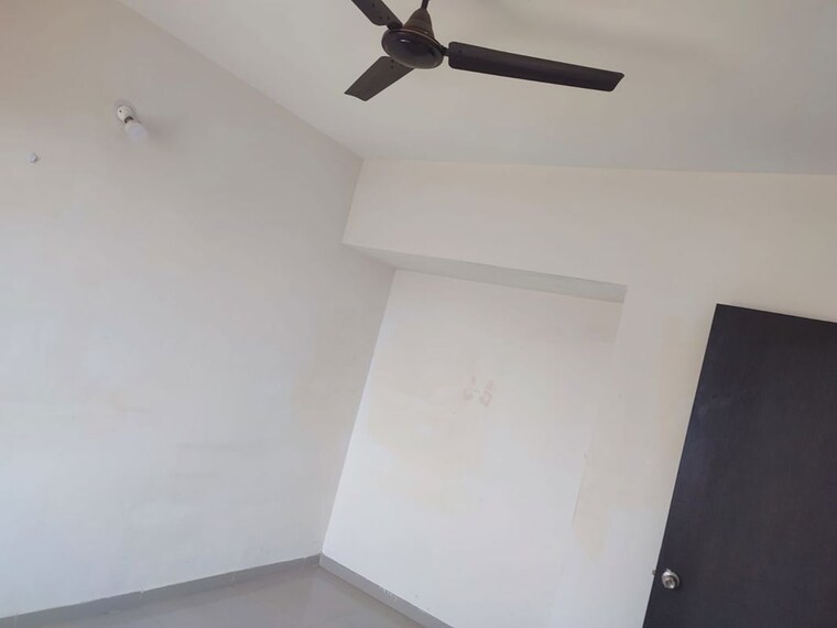 Room, mantra-montana-phase-6 1 Bedroom 580 Sq.Ft. Apartment In Dhanori Pune 10475774