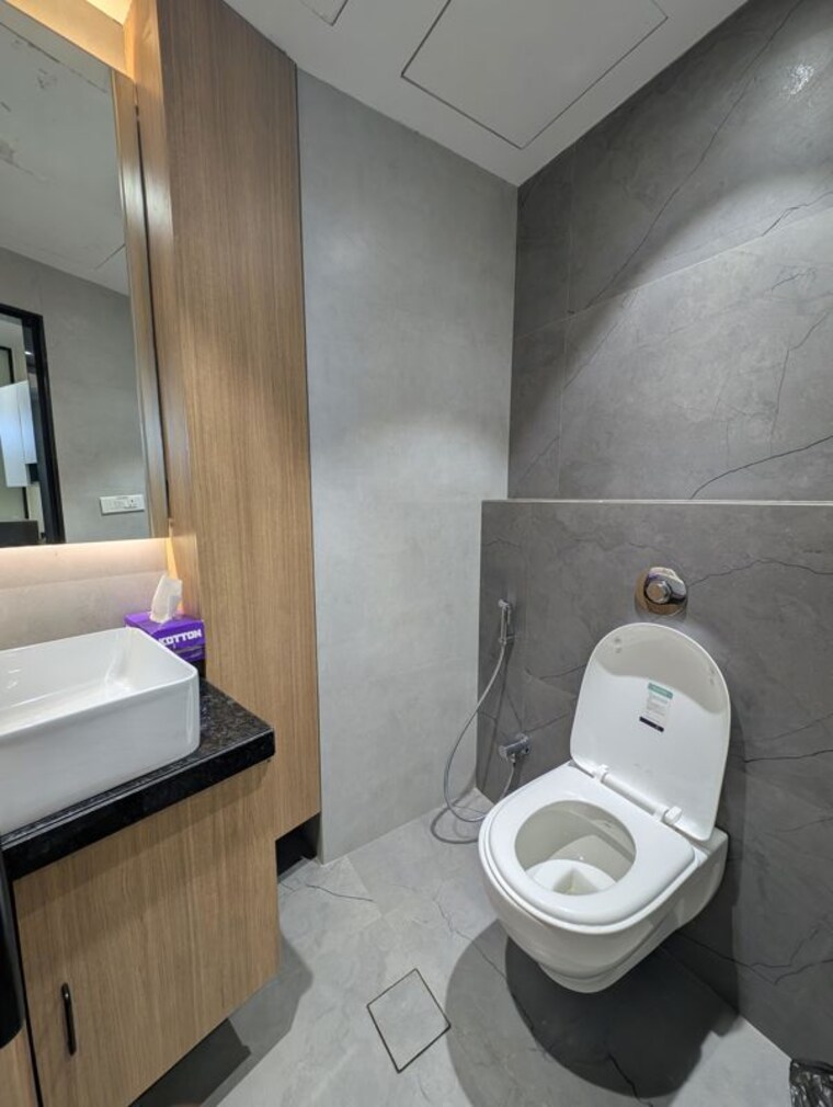Bathroom, one-lodha-place Commercial Office Space 1090 Sq.Ft. In Lower Parel Mumbai 10475785