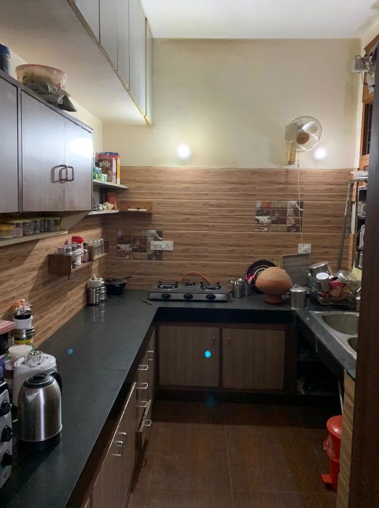 Kitchen, jawahar nagar 2 Bedroom 100 Sq.Yd. Builder Floor In Jawahar Nagar Delhi 10475789