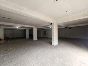 Room in  Showroom at Edapally – for Rent