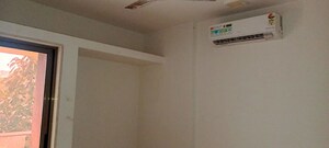 Room in  Apartment at Andheri West – for Sale