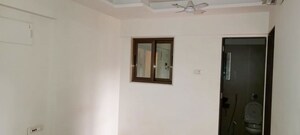 Room in  Apartment at Andheri West – for Sale