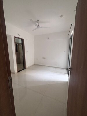 Room in 2 BHK Apartment at Majestique Signature Towers, Balewadi – for Rent