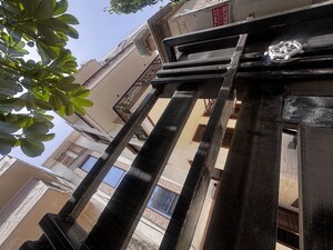  Builder Floor – Exterior View View at Sector 46 - for Sale