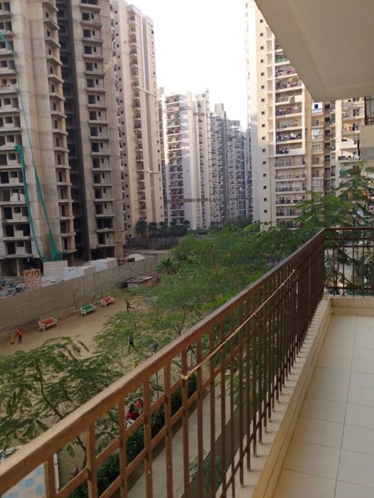 Balcony, ajnara-le-garden-prime-tower 3 Bedroom 1285 Sq.Ft. Apartment In Sector 16b Greater Noida Greater Noida 10475882