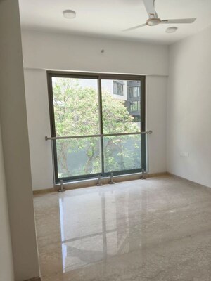 Room in 2 BHK Apartment at Adani Ten BKC, Bandra East – for Rent