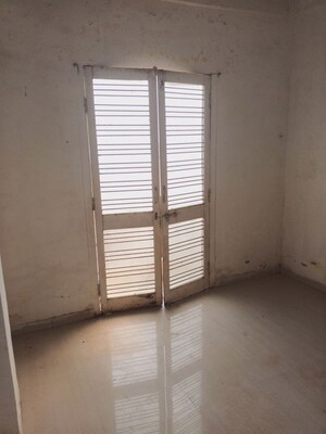 Room in  Apartment at Atladara – for Sale