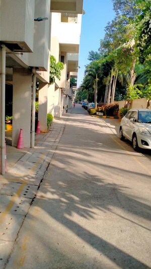 Parking in 3 BHK Apartment at Jalahalli – for Rent