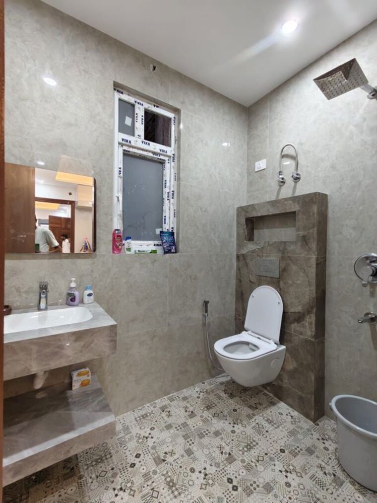 Bathroom, sector 43 3 Bedroom 1784 Sq.Ft. Builder Floor In Sector 43 Gurgaon 10475950