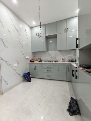Kitchen in 3 BHK Builder Floor at Sector 43 – for Rent