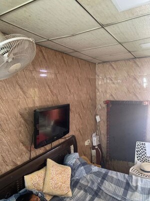 Furnished Amenities in 1 RK Builder Floor at Dlf Phase ii – for Rent