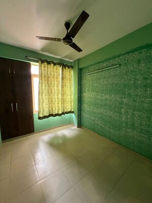 Room in 3 BHK Apartment at Auric City Homes, Sector 82 – for Rent