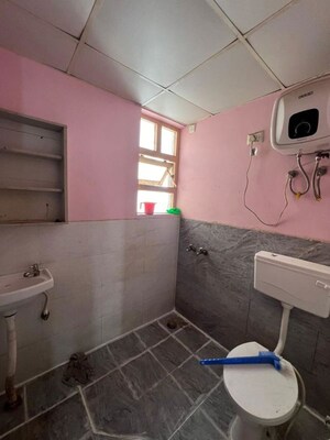 Bathroom in 3 BHK Apartment at Auric City Homes, Sector 82 – for Rent