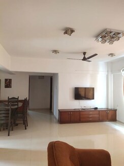 3 BHK Apartment For Rent in Piramal Mahalaxmi