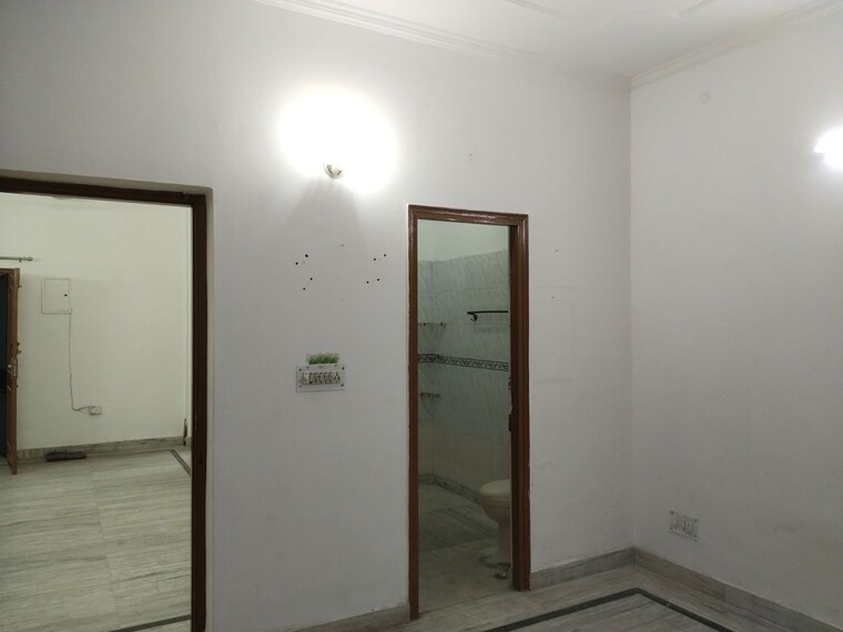 Room, ashoka-enclave-3 2 Bedroom 1400 Sq.Ft. Apartment In Sector 35 Faridabad 10476056