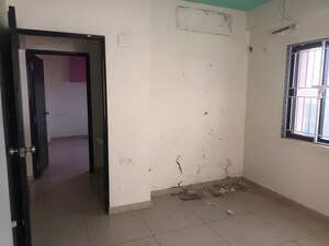 Room in  Apartment at Makarpura – for Sale