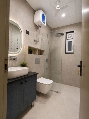 Bathroom in 1 BHK Builder Floor at Sector 43 – for Rent