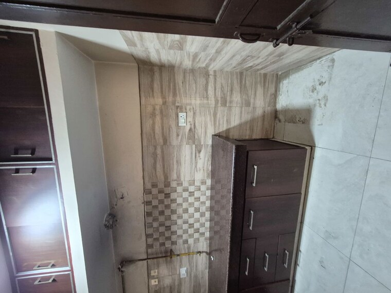 Kitchen, mayur vihar 3.5 Bedroom 1350 Sq.Ft. Apartment In Mayur Vihar Delhi 10476103