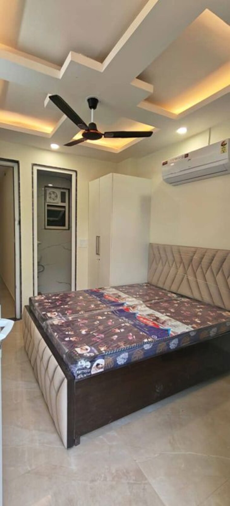 Bedroom, bharat-residency-gurgaon 1 RK 500 Sq.Ft. Builder Floor In Sector 15 Gurgaon 10476144