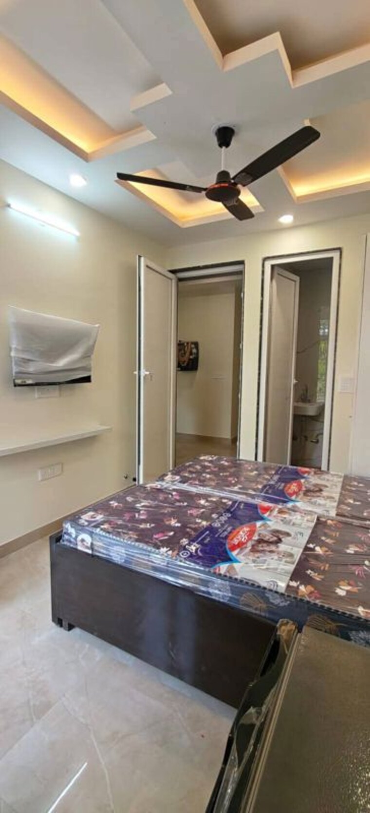 Bedroom, bharat-residency-gurgaon 1 RK 500 Sq.Ft. Builder Floor In Sector 15 Gurgaon 10476144