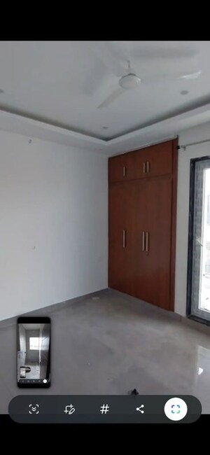 Room in 2 BHK Builder Floor at Ballupur – for Rent