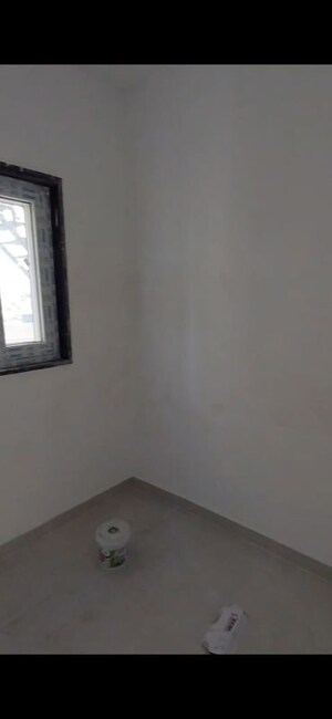 Room in 2 BHK Builder Floor at Ballupur – for Rent