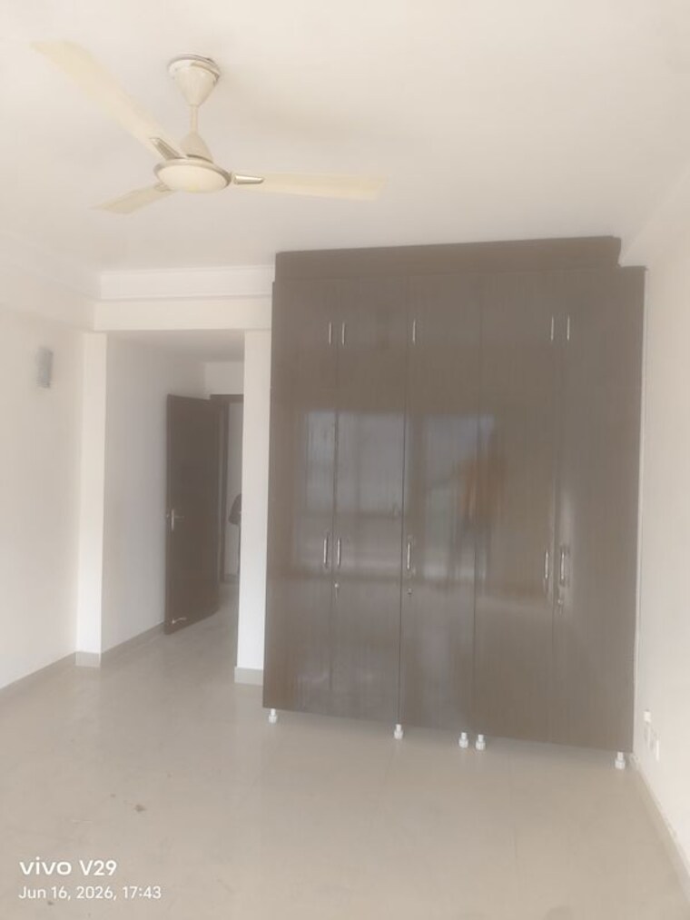Room, parsvnath-green-ville 3 Bedroom 2125 Sq.Ft. Apartment In Sector 48 Gurgaon 10476140