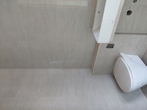 Bathroom in 2 BHK Apartment at Sheth Auris Serenity Tower 3, Malad West – for Sale