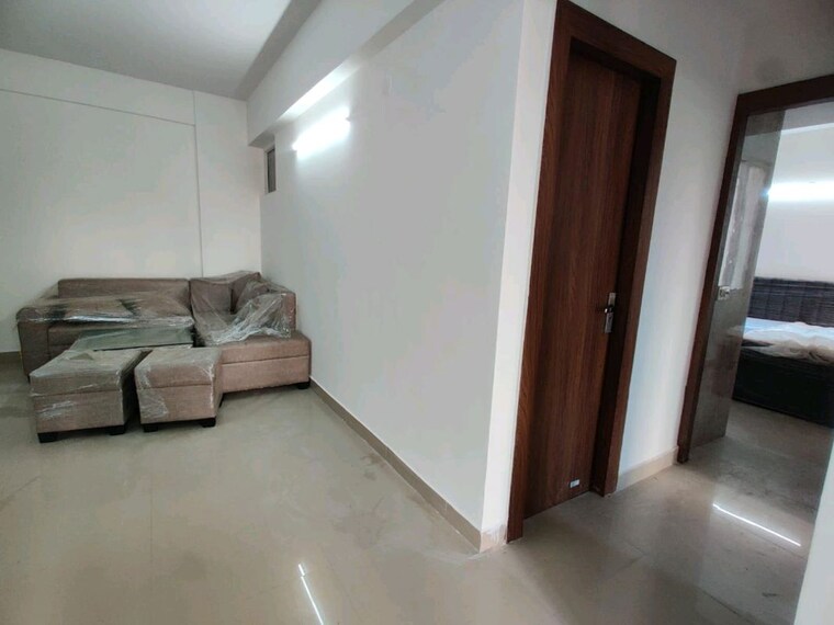 Room, shree-vardhman-green-court 2 Bedroom 690 Sq.Ft. Apartment In Sector 90 Gurgaon 10476163