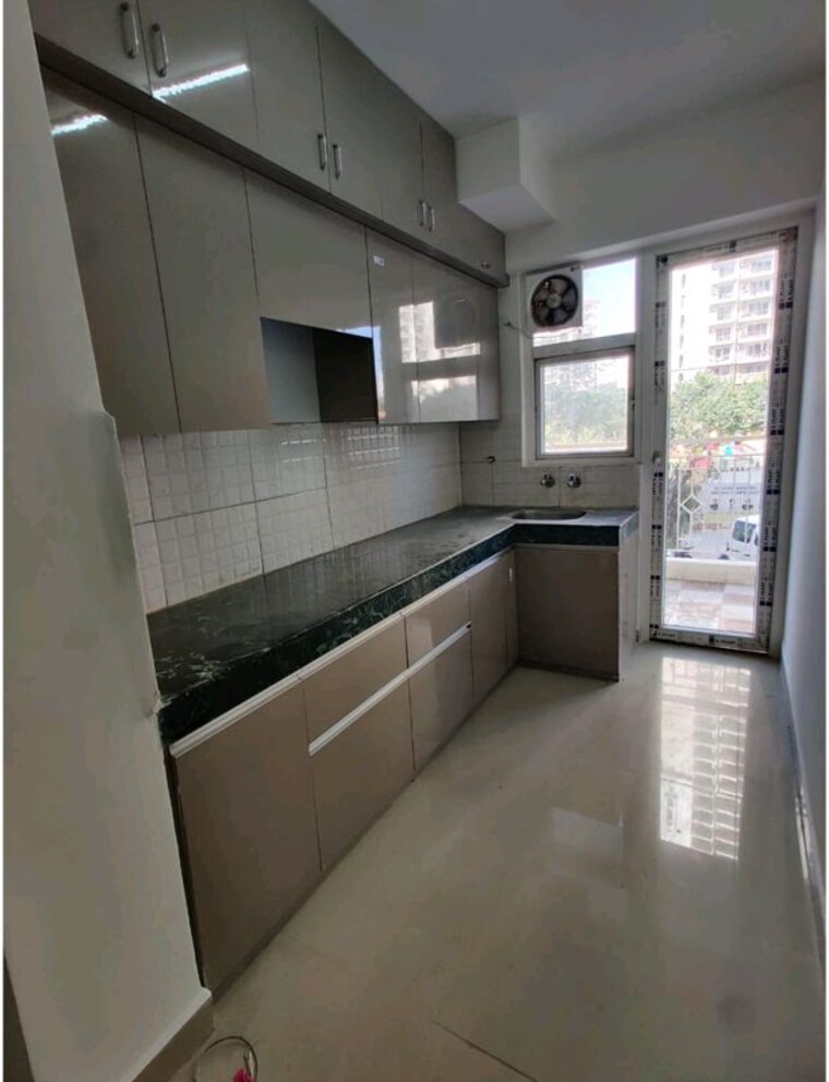 Kitchen, shree-vardhman-green-court 2 Bedroom 690 Sq.Ft. Apartment In Sector 90 Gurgaon 10476163