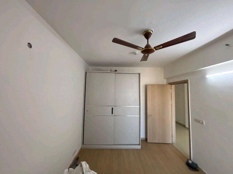 Bedroom, dlf-new-town-heights-ii 3.5 Bedroom 1930 Sq.Ft. Apartment In Sector 86 Gurgaon 10476170