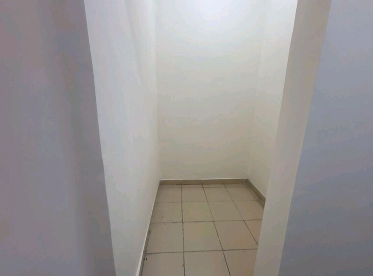 Room, dlf-new-town-heights-ii 3.5 Bedroom 1930 Sq.Ft. Apartment In Sector 86 Gurgaon 10476170